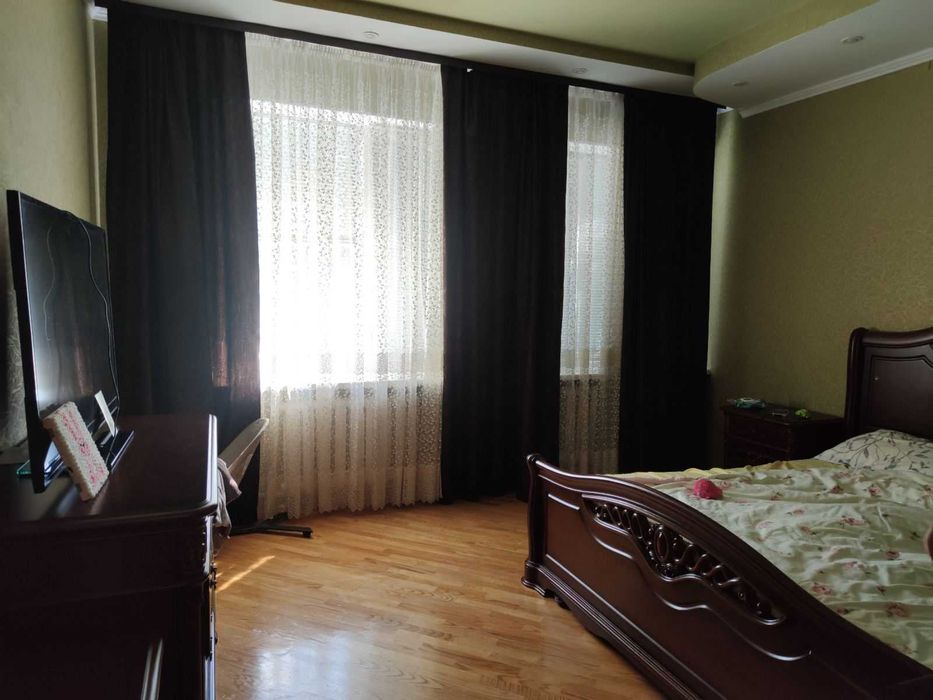 Продаж  просторого будинку, можливо по програмі єВідновлення