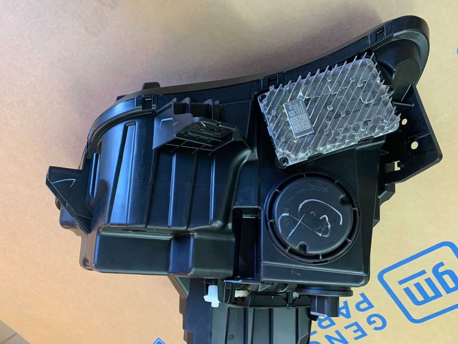 Фари передні  Chevrolet Bolt EV EUV, BLAZER EV, EQUINOX EV