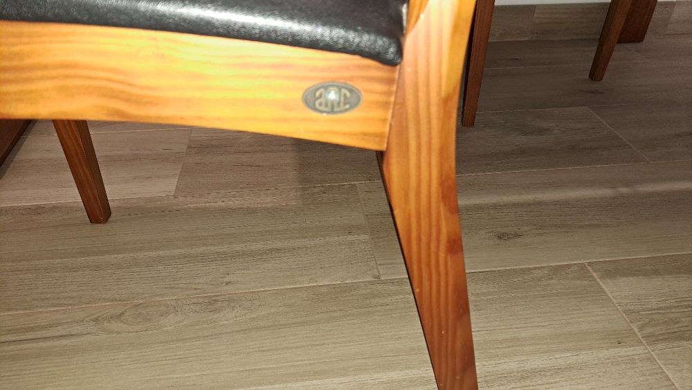 Mesa de jantar madeira