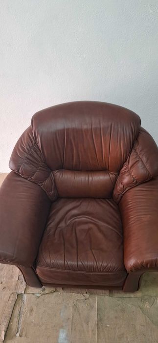 Sofá 1 pessoa castanho pele