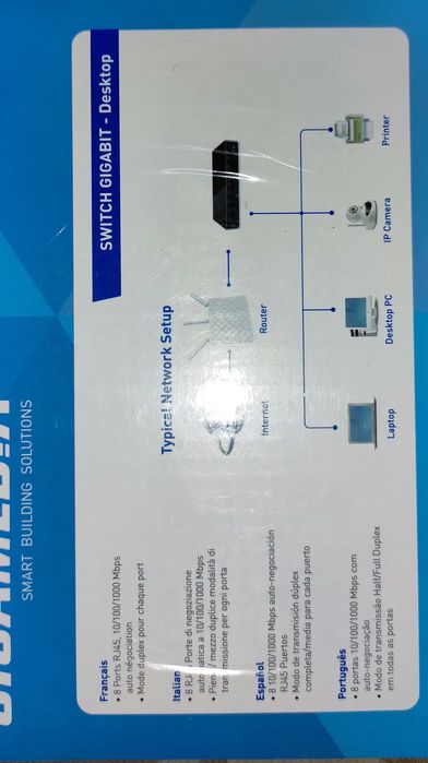 Modem 8 portas Gigamedia, novo na embalagem.