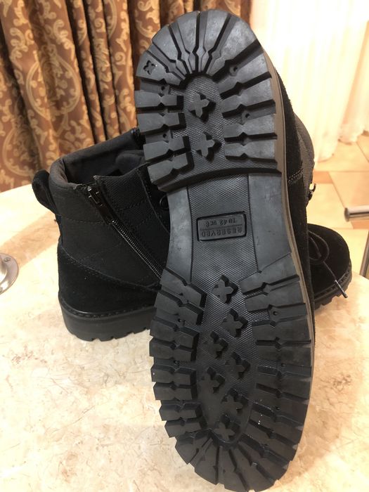 Черевики Reserved