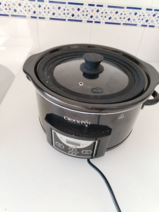 Panela elétrica nova