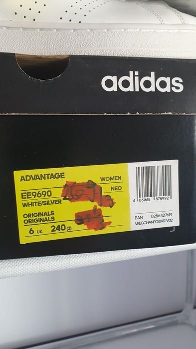 Buty sportowe Adidas Advantage women w rozmiarze 39 1/3