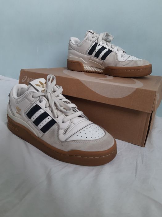 Adidas Originals Forum 84 Low CL – sneakersy low – cloud white / core