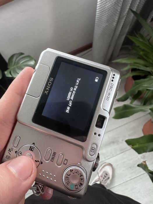 Sony Cyber-shot DSC-W30