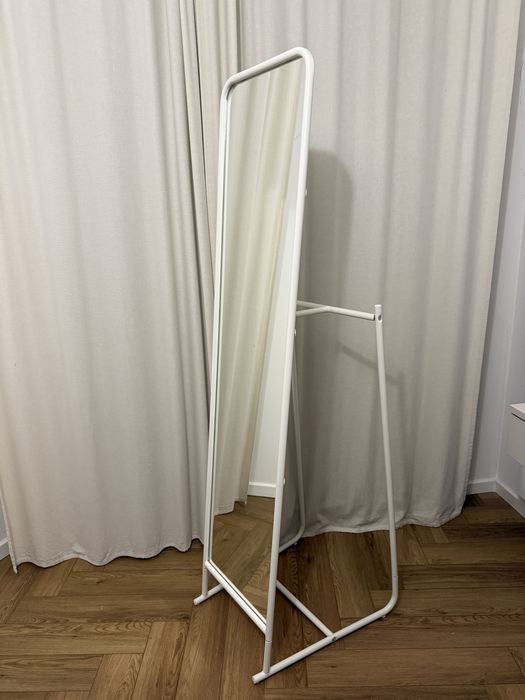 Lustro stojące białe ikea knapper