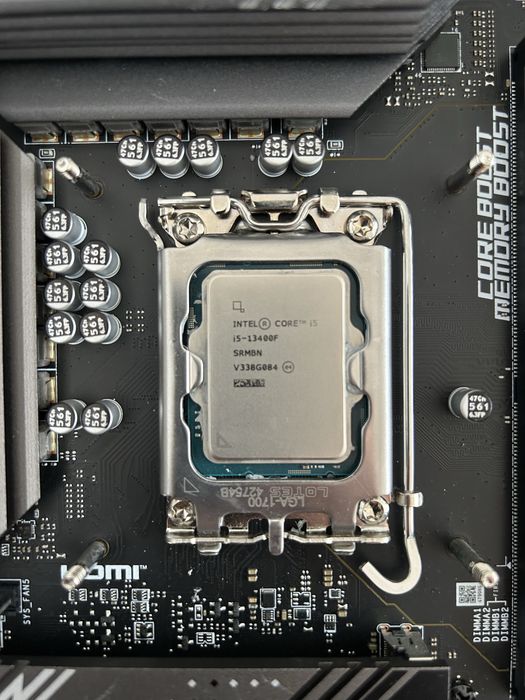 Motherboard MSI B760 GAMING PLUS WiFi + intel i5 13400f