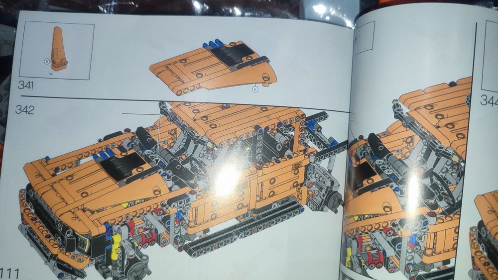 Klocki techniczne Ford Raptor 42126 klocków 1744szt!!! Szybka wysyłka.