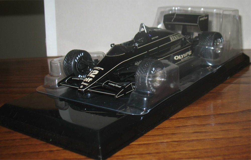 Lotus Renault 97T John Player Special - 1985 - Ayrton Senna (1/24)