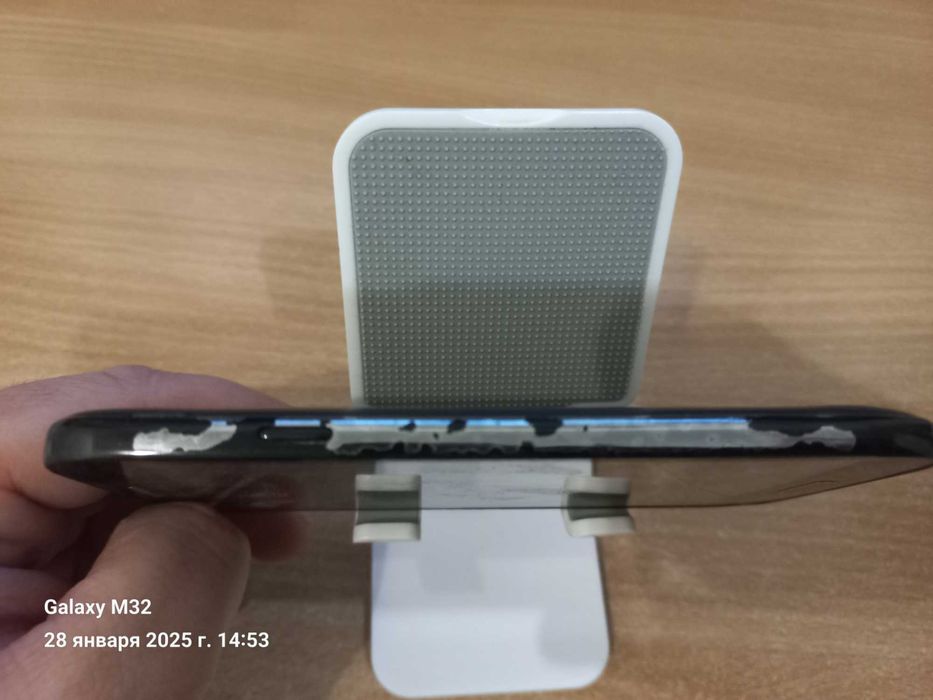 Мобильный телефон Samsung i 9060