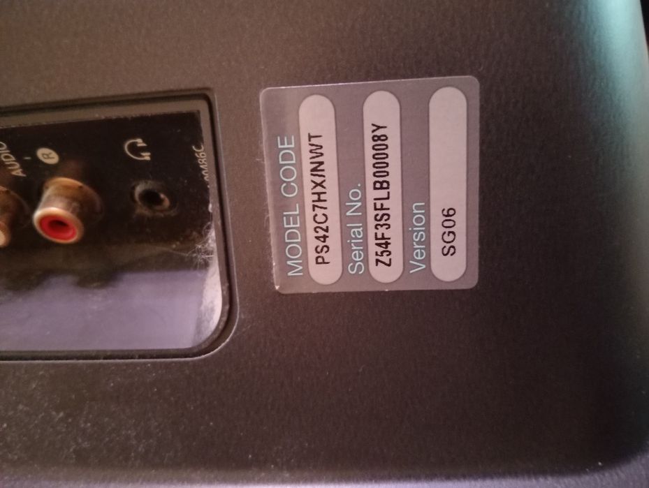 Продам 42ю плазму