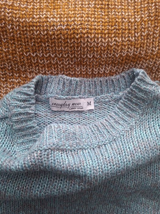 Swetry damskie r.M/L