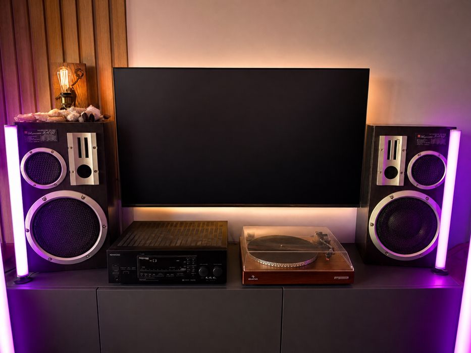 СРОЧНАЯ ПРОДАЖА !!! Виниловый проигрыватель Auna Wood TT-931