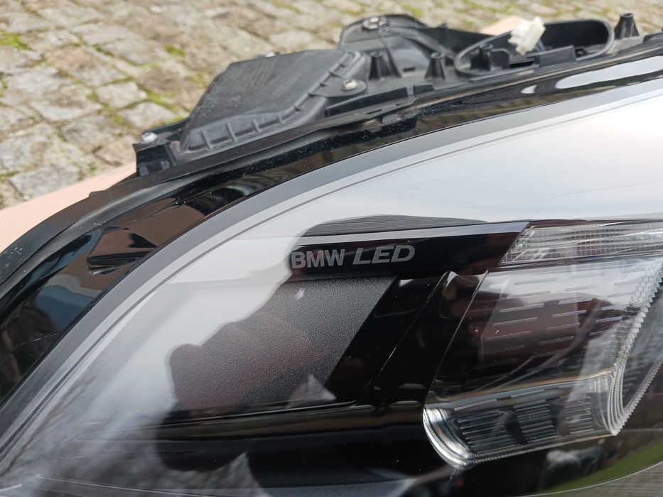 Lampa FULL Led Prawa Prawy BMW F40 CZARNA Shadow Line