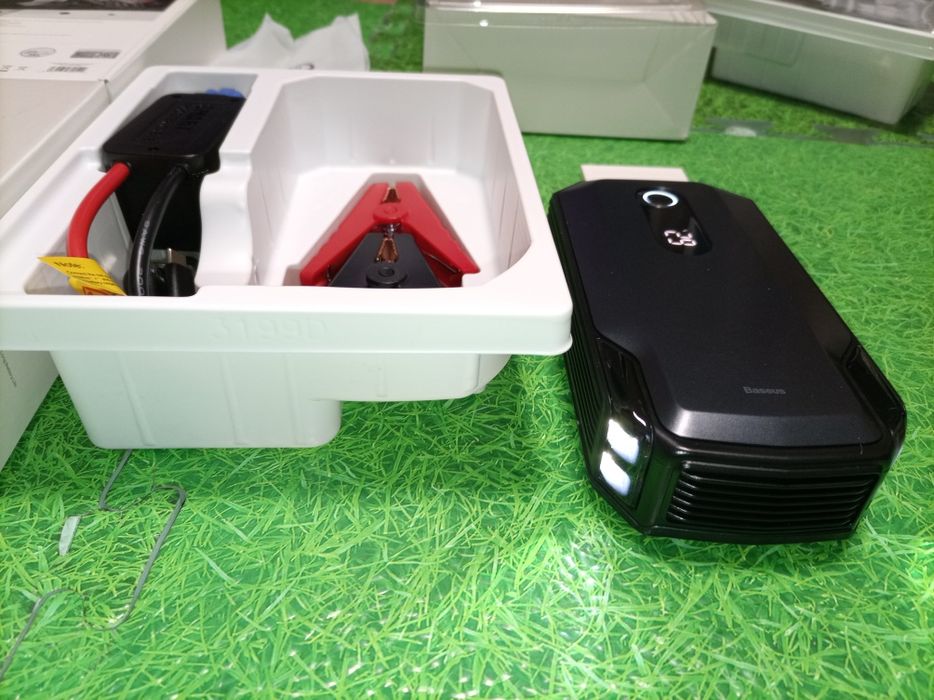 Бустер BASEUS 20 000