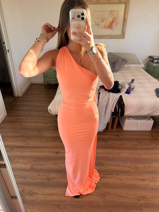 Vestido de cerimónia salmão