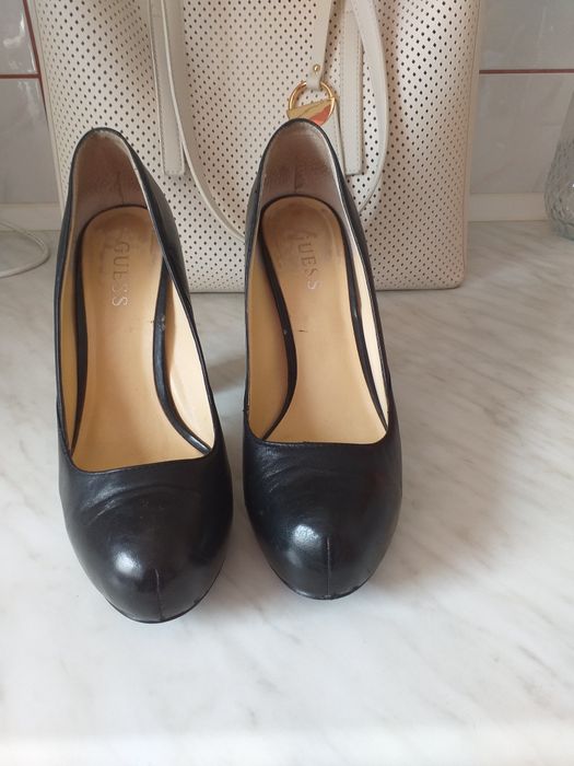 Czółenka Guess roz 37