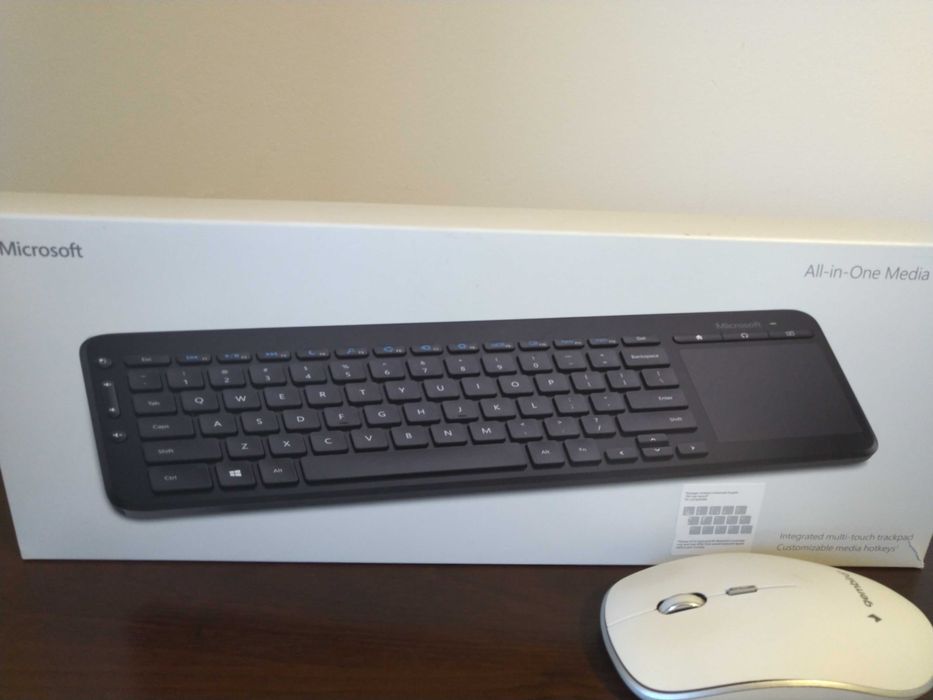 Bezprzewodowa klawiatura Microsoft + mysz w prezencie!