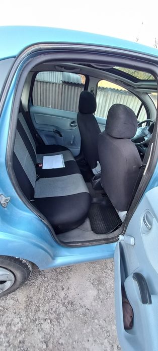 Машина хечбек  Сітроен С3