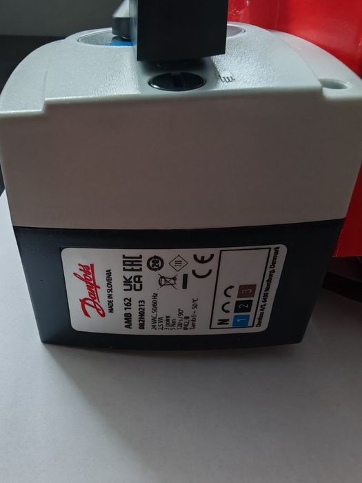Danfoss siłownik  AMB 162 24V 082H0213