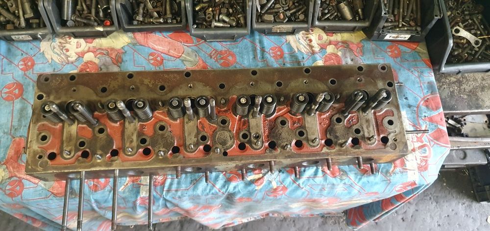 Głowica silnika SW400 kombajn (wolnossący - turbo)