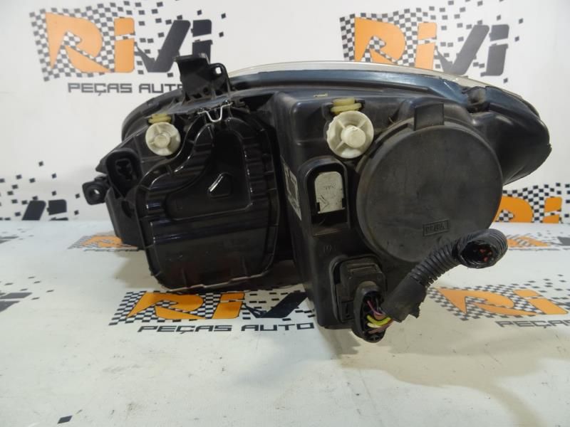 Ótica / farol direita SEAT Altea (5P1)