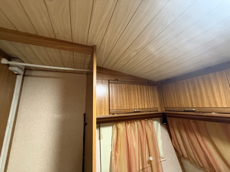 Vendo caravana com documentaçao portuguesa muito estimada