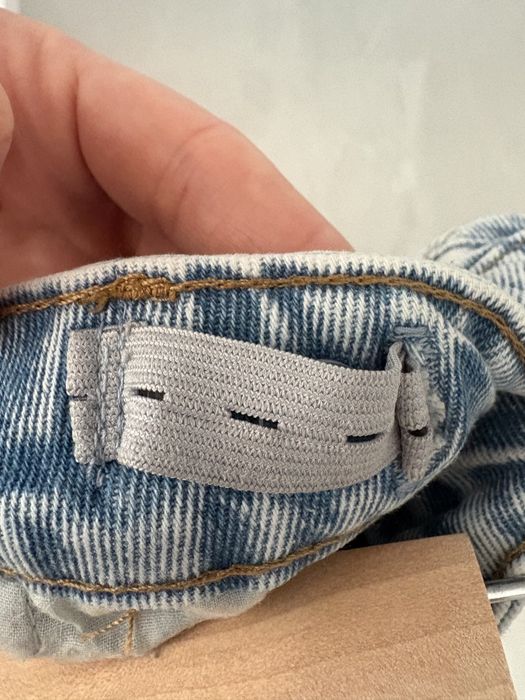 Джинси світло- блакитні 146