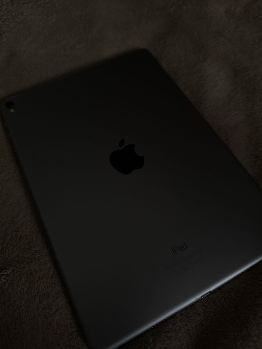 Apple iPad 9.7 128GB Silver