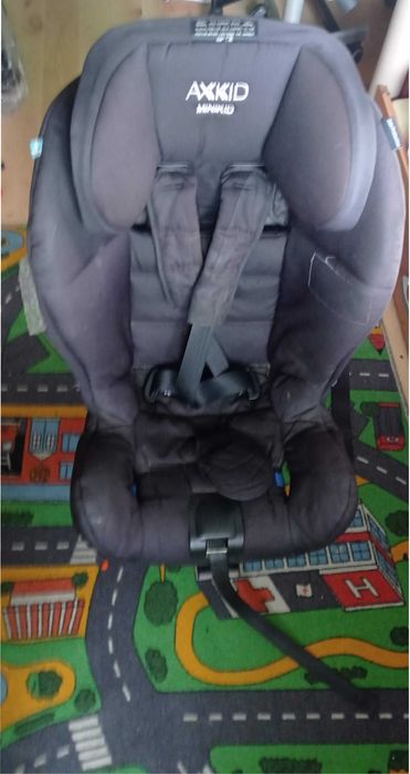 Fotelik samochodowy Axkid Minikid 5-26kg + Lusterko GRATIS