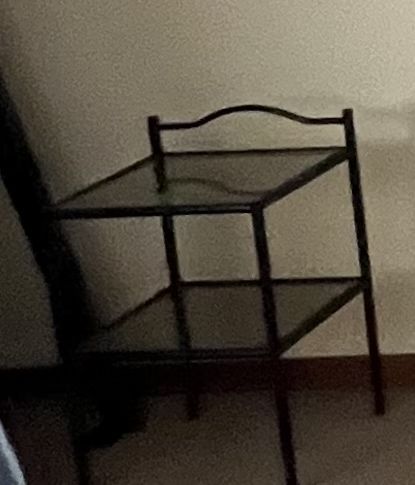 Cama individual e mesa de cabeceira - Recheio de casa total - 8