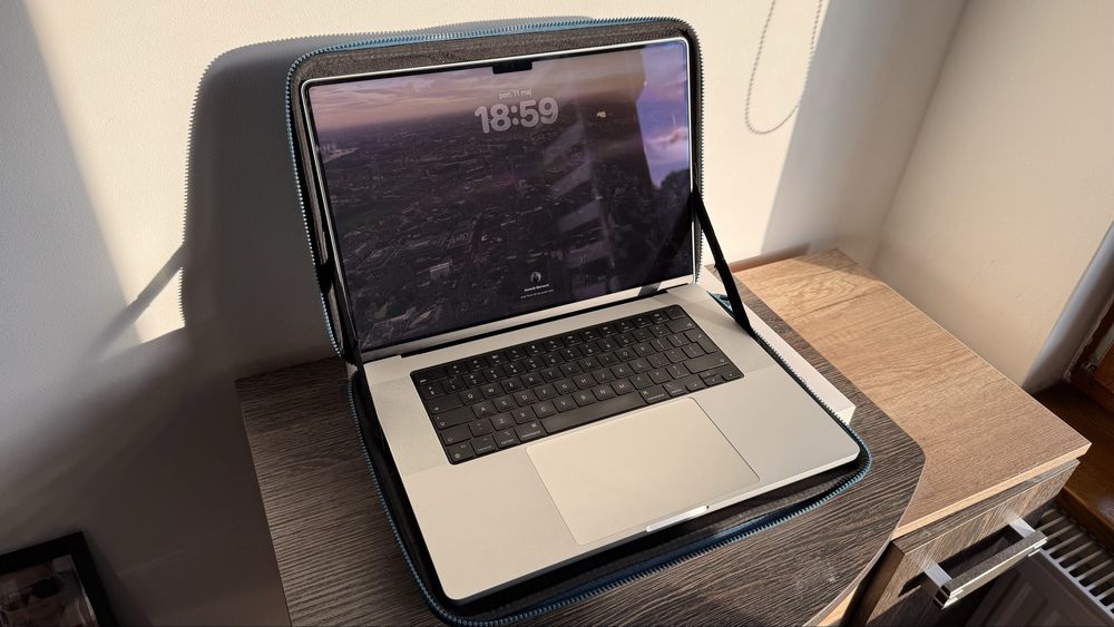 Macbook Pro 16 cali M1 Pro