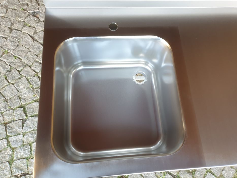 MEBLE GASTRONOMICZNE Stół z komorą  zlewozmywak 1200×600×850