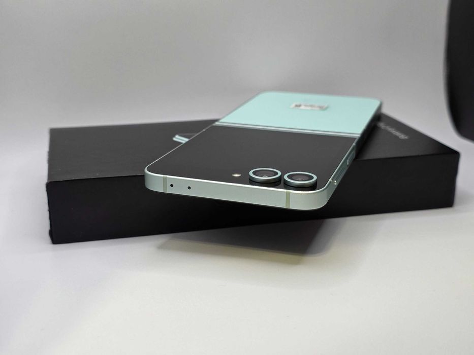 Samsung Z Flip 6 12/256/ Європа