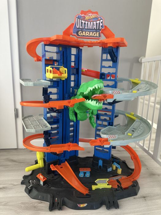 Tor hot wheels t-rex