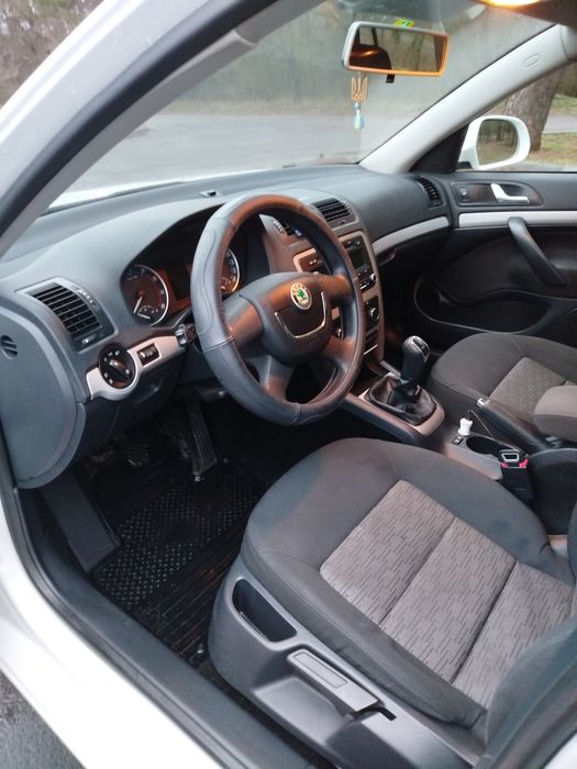 Продам Skoda Oktavia 1.8 TSI 2013