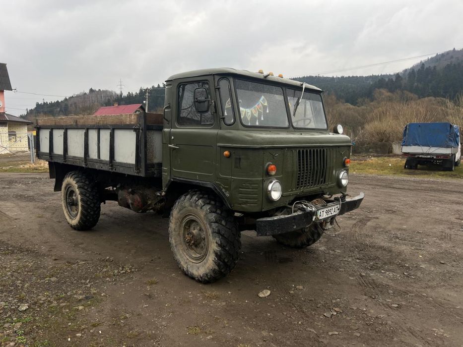 Газ 66 бортовий.