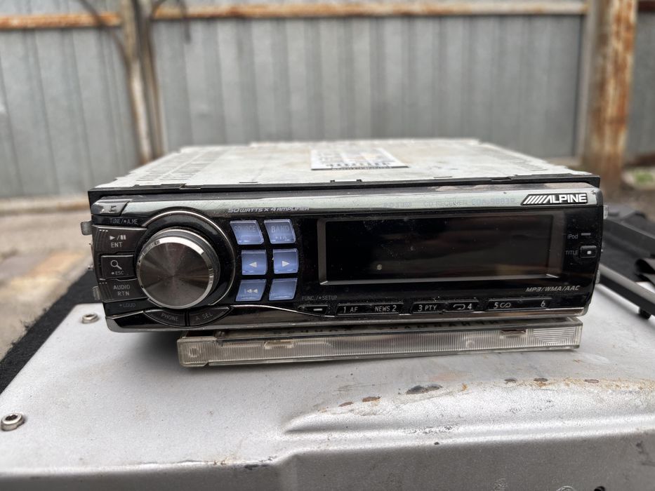 Магнитола Alpine CDA-9883R + BT