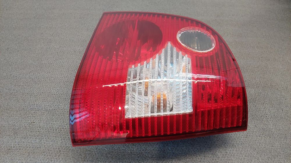 Farolim direito VOLKSWAGEN Polo (9N)