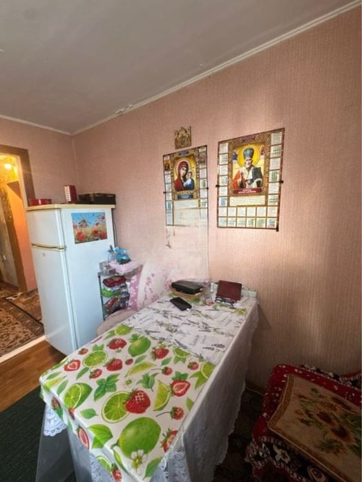 Будинок ,Фонтанка ,9 соток  земельноі ділянки .