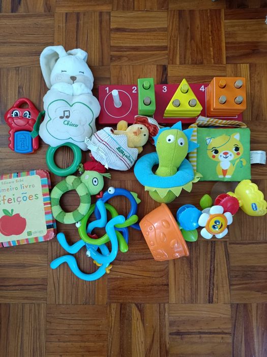 10 brinquedos de bebé
(Entreg