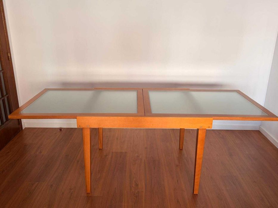 Elegante e robusto conjunto completo de móveis de sala em madeira maciça – Mesa + 4 Cadeiras + Aparador/móvel TV + 2 Cristaleiras + mesa de centro
