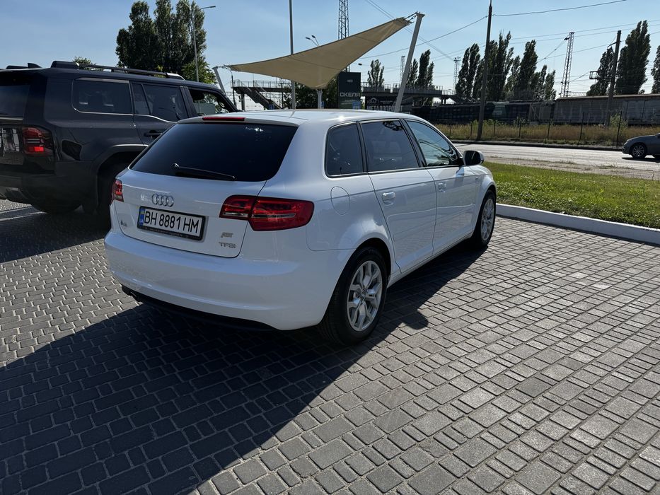 Продам ауди а3 2012