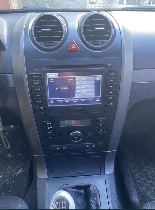 Машина внедорожник