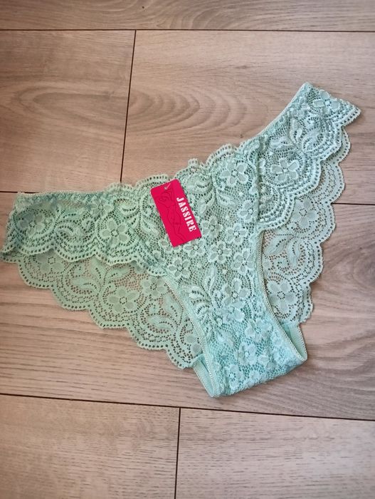Miętowe koronkowe figi