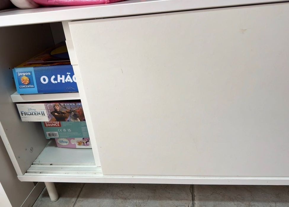 banco c/compartimento de arrumação 100x51 cm