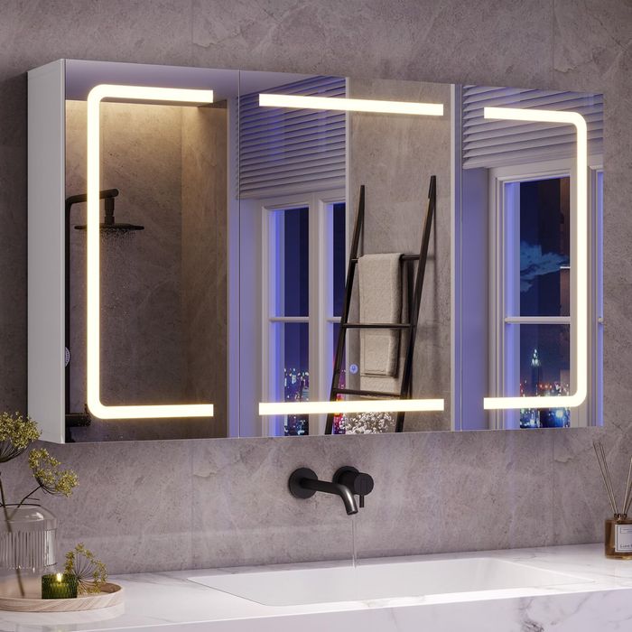Biała szafka łazienkowa z lustrem 100x60cm z LED