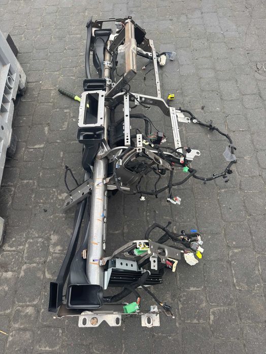 stelaz konsoli deski Dodge Ram