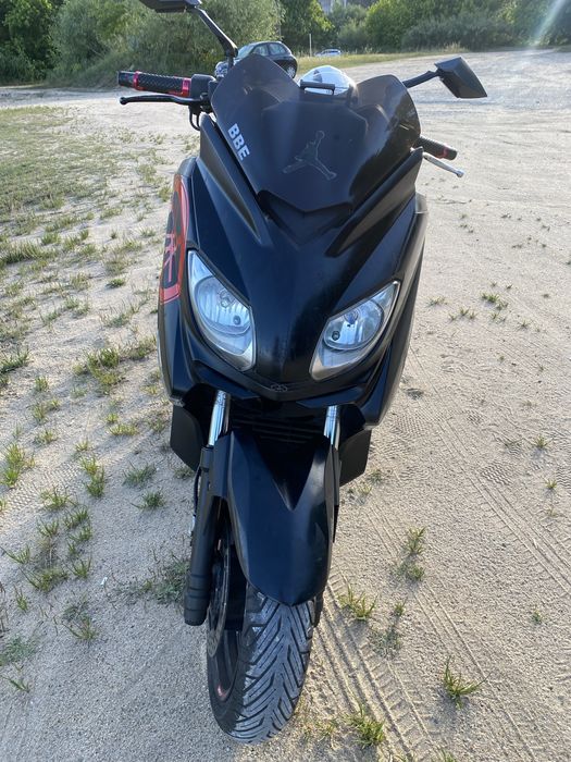 Moto Yamaha XMax 125 2012
